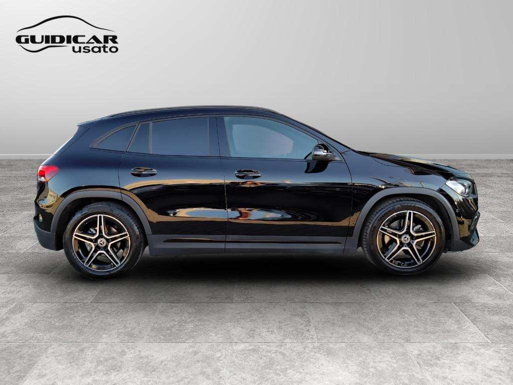 Mercedes-Benz GLA-H247 2020 - GLA 200 d Premium 4matic auto