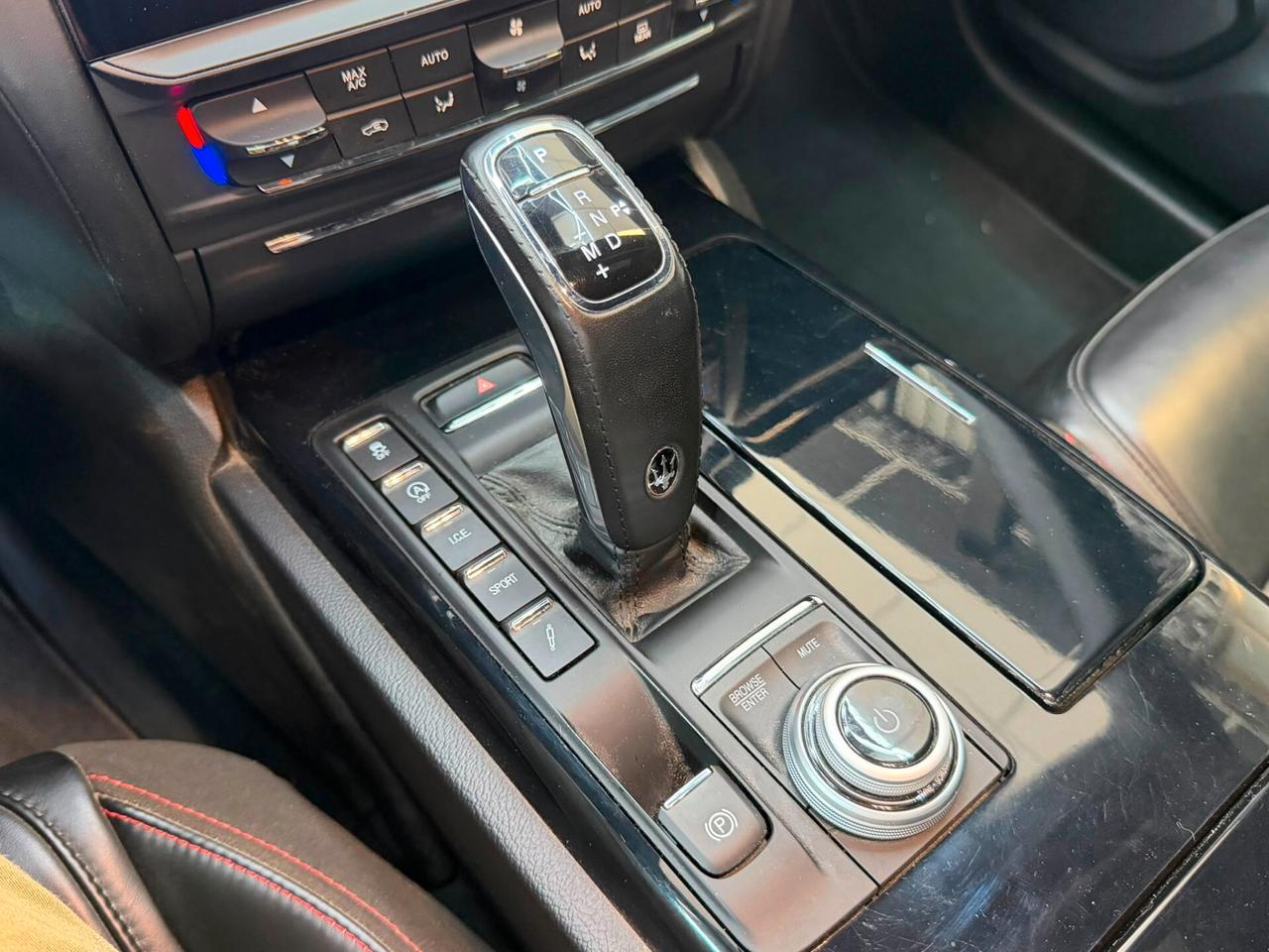Maserati Quattroporte V6 430 CV AWD Modena Q4