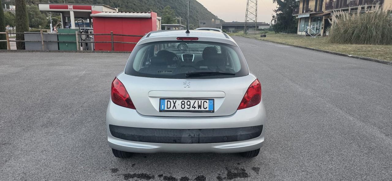 Peugeot 207 1.4 VTi 95CV 5p. XS