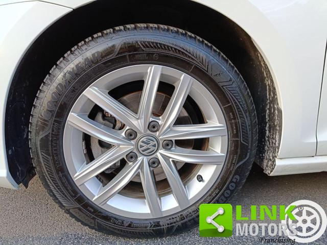 VOLKSWAGEN Golf 1.4 TGI 5p. Trendline BlueMotion NEOPATENTATI