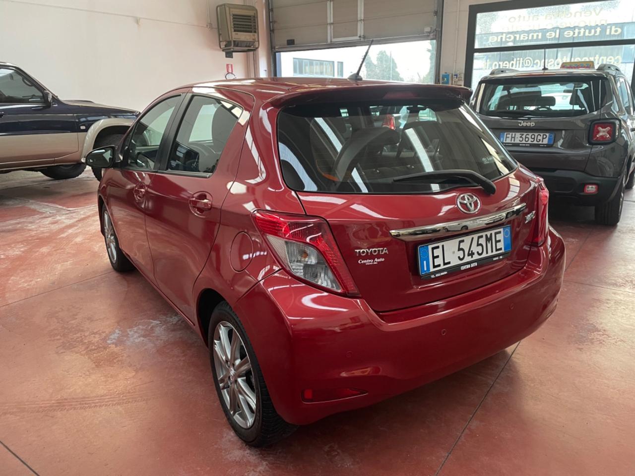 Toyota Yaris 1.4 D-4D 5 porte Lounge