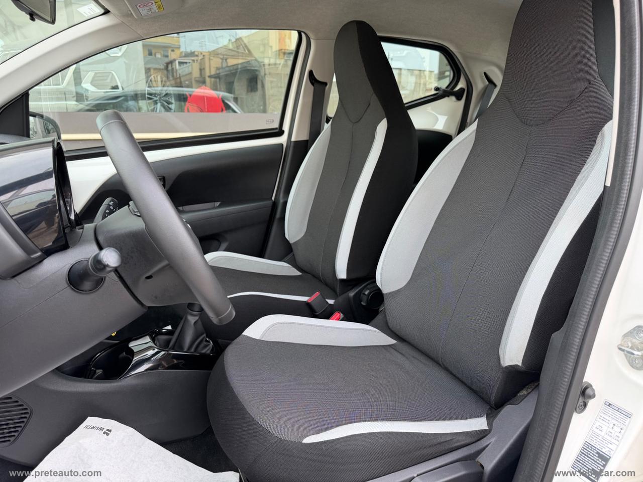 TOYOTA Aygo 1.0 VVT-i 69 CV 5p. x-cool