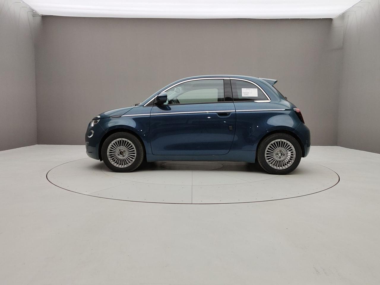 FIAT 500e 118CV 320KM