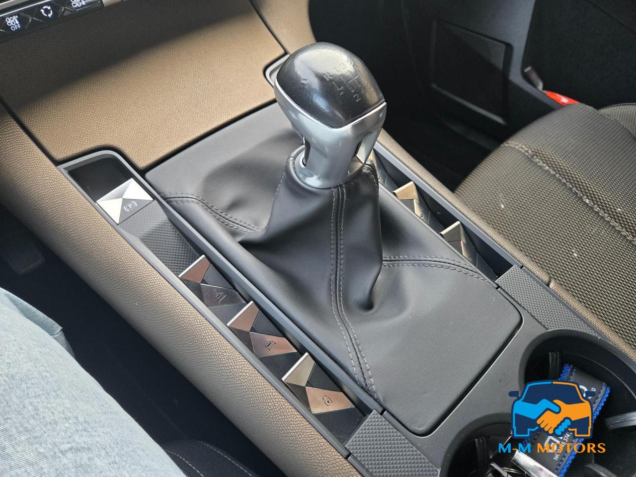 DS DS7 Crossback 1.2 puretech Business 130cv