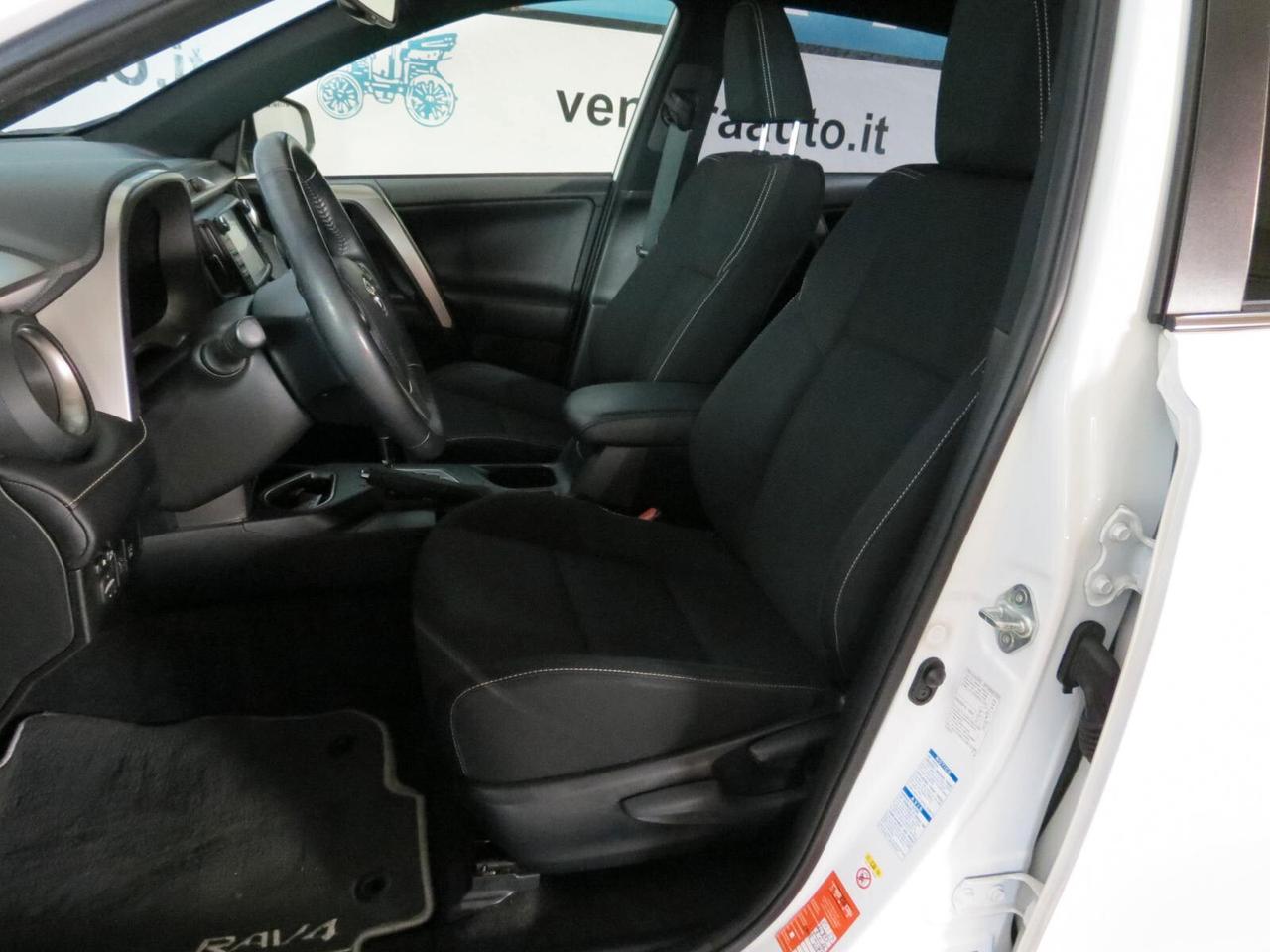 Toyota RAV 4 2.5 Hybrid 4WD DYNAMIC