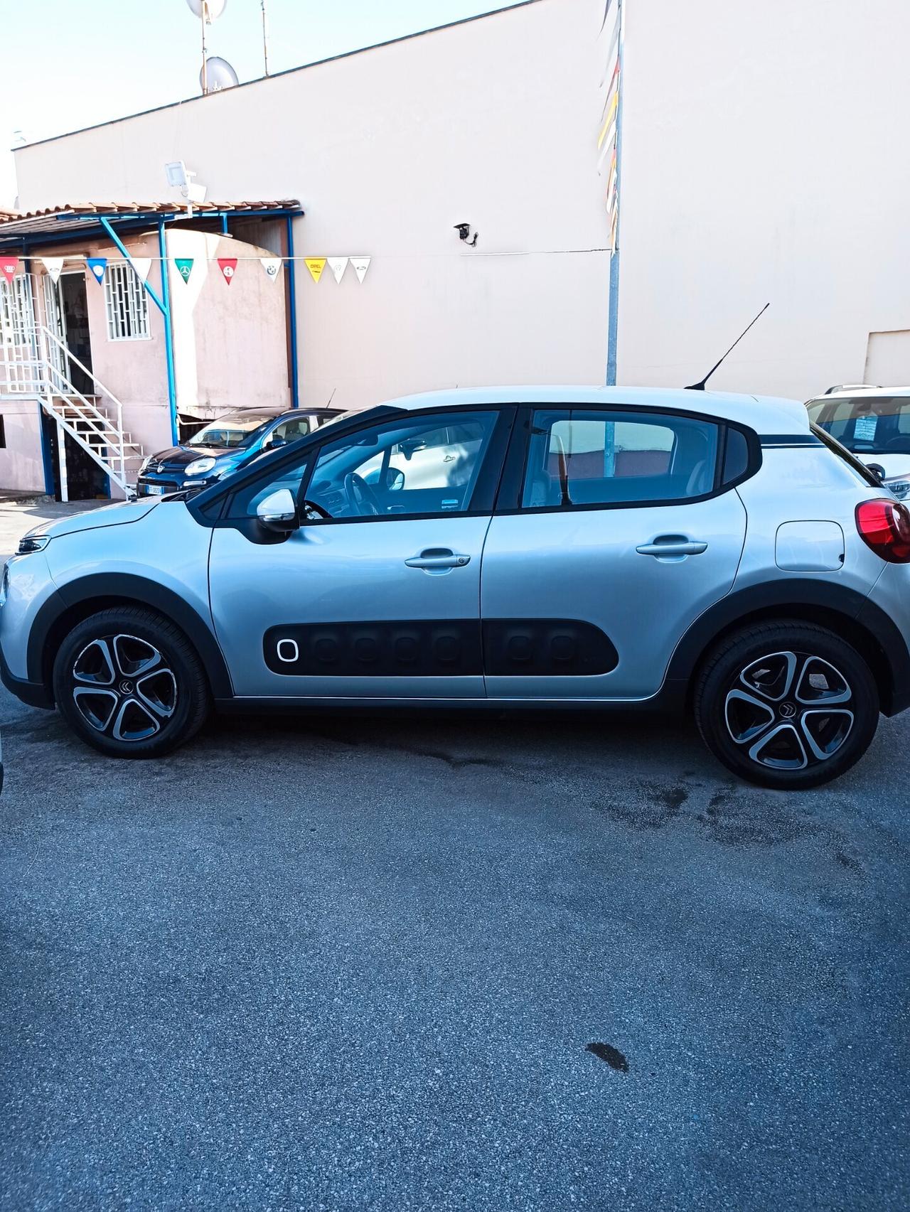 Citroen C3 PureTech 82 cv Shine Benzina