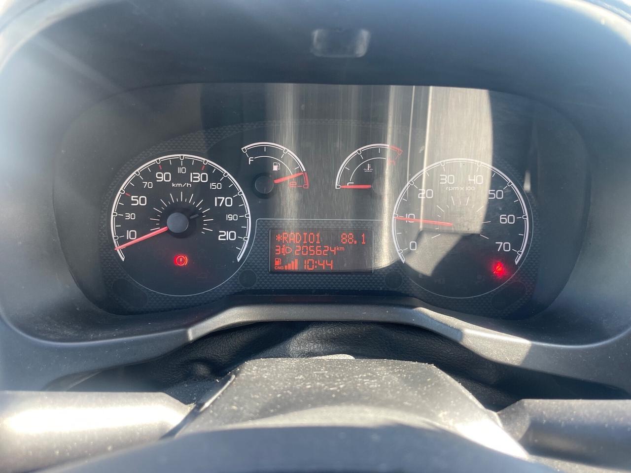 Fiat Qubo 1.4 Benzina/Metano - Neopatentati