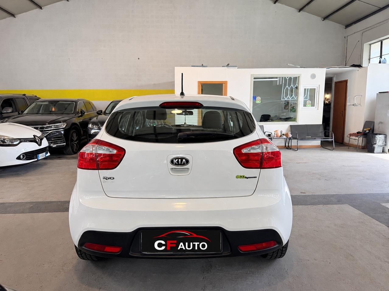 Kia Rio 1.1 CRDi WGT 5p. Neopatentati