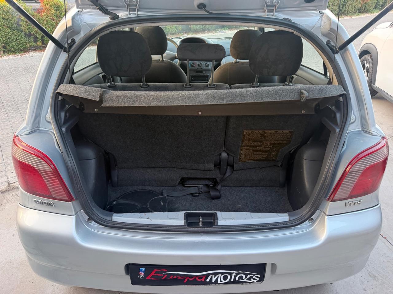 Toyota Yaris 1.0i 16V cat 5 porte Sol