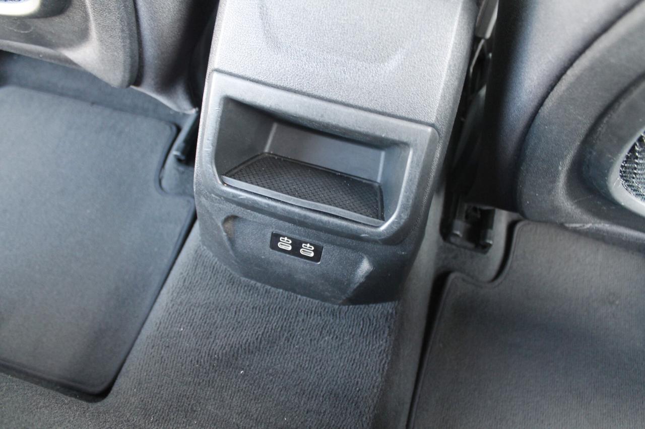 Bmw 116 116d 5p. Advantage
