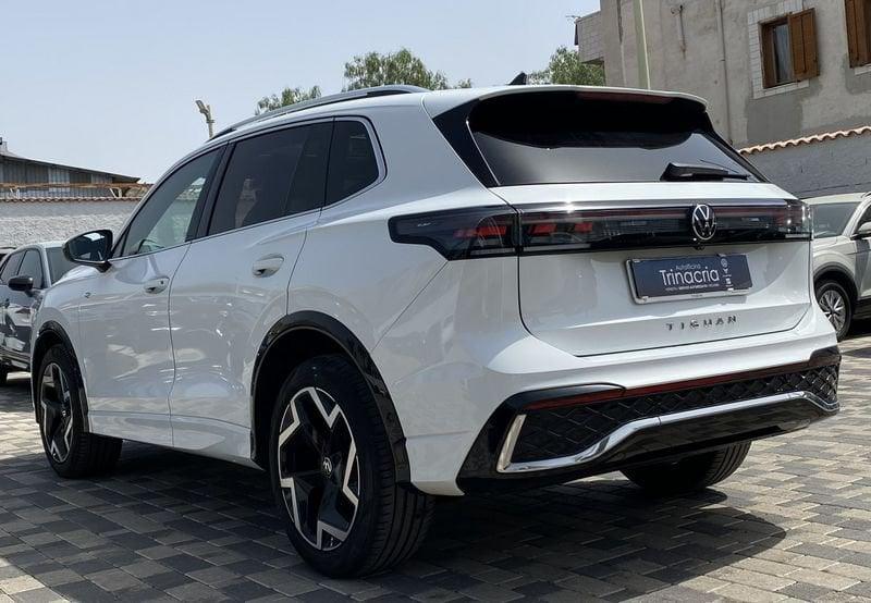 Volkswagen Tiguan R-Line 2.0 TDI 150CV DSG Tetto