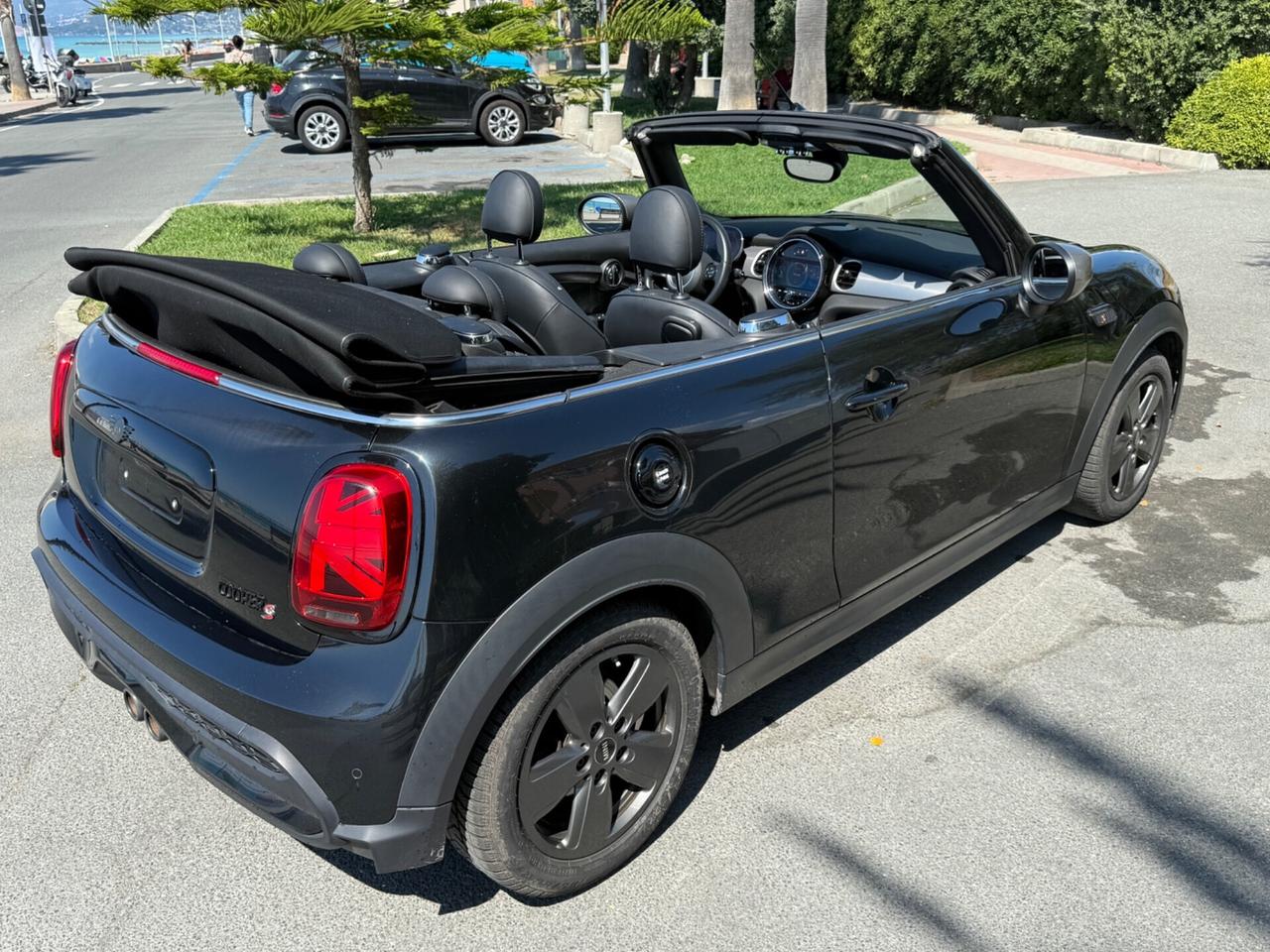 Mini 2.0 Cooper S Cabrio Yours Trim