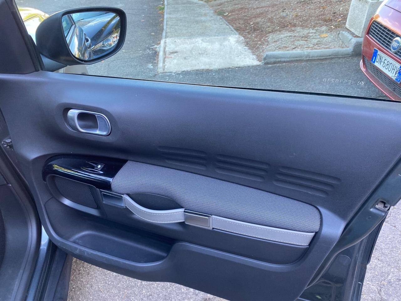 Citroen C4 Cactus PureTech 82 Shine