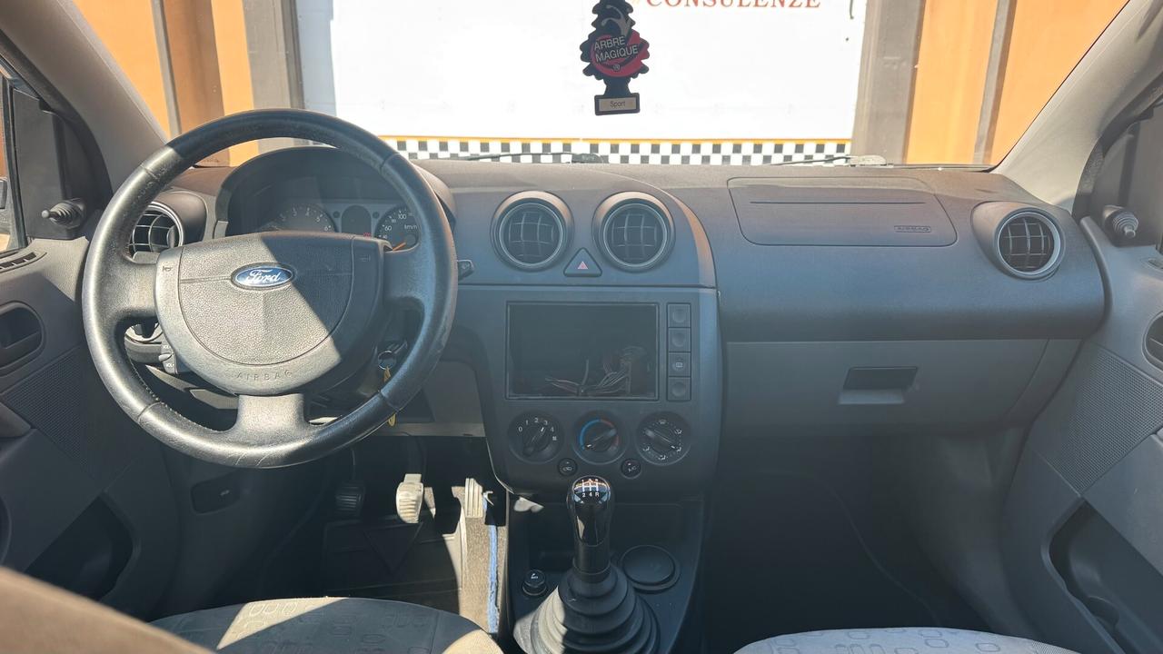 FORD FIESTA 1.2 BENZINA 75CV - 2003