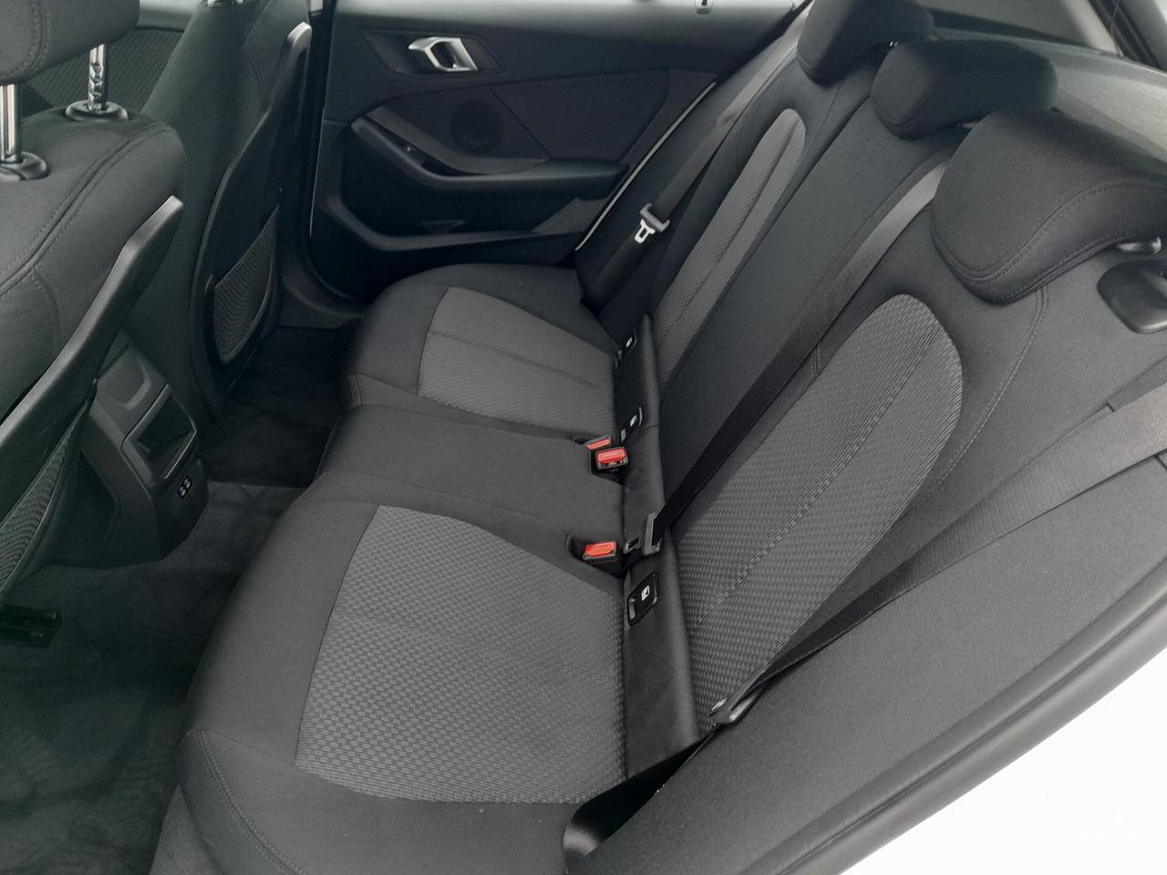 BMW 116 D 5P BUSINESS ADVANTAGE CAMBIO AUTOMATICO