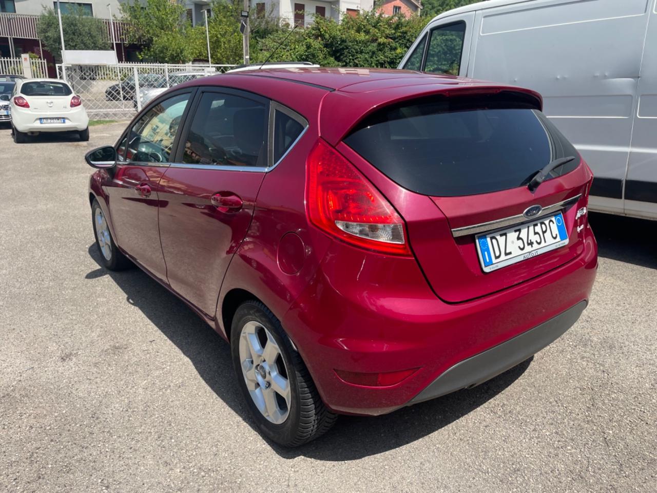 Ford Fiesta 1.4 96CV aut. 5 porte Titanium