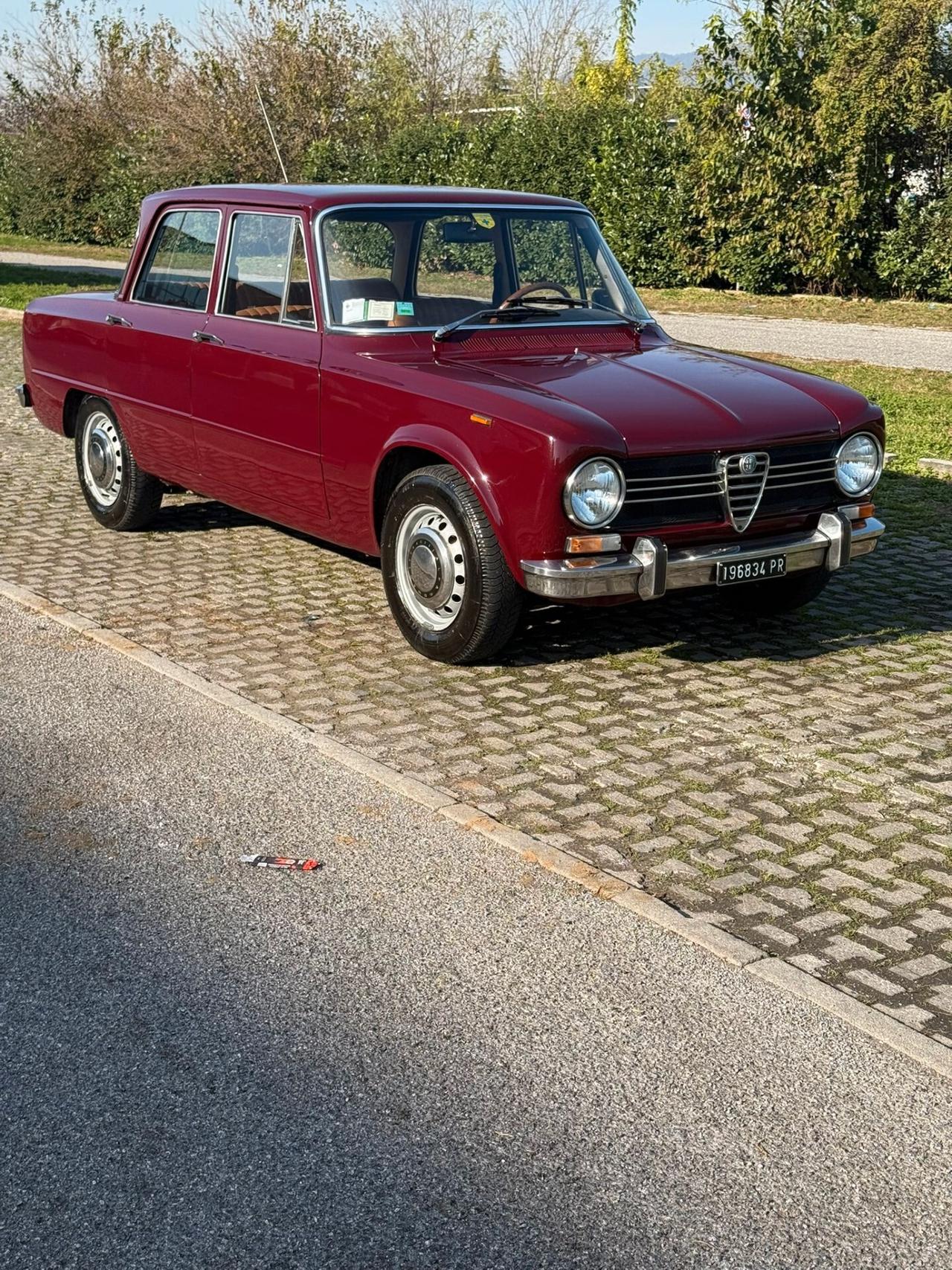 Alfa Romeo Giulia 1300 Super
