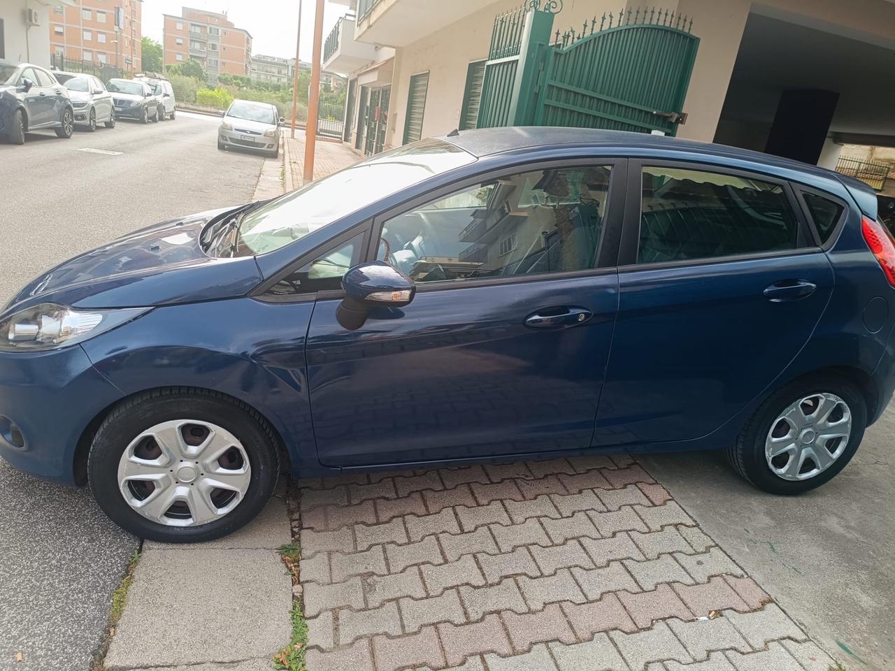 Ford Fiesta 1.4 5 porte Bz.- GPL Titanium