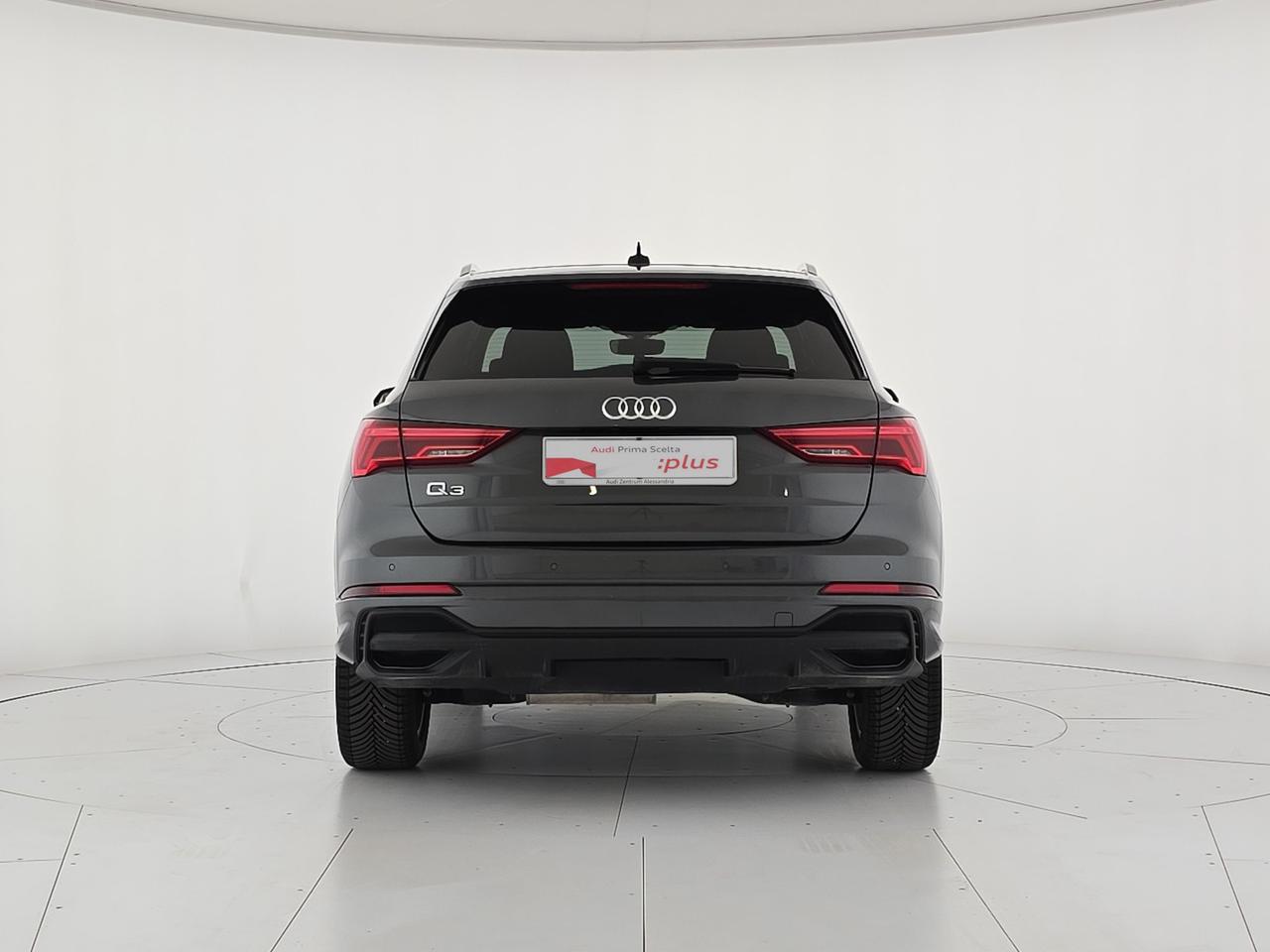 Audi Q3 35 2.0 tdi s line edition s-tronic