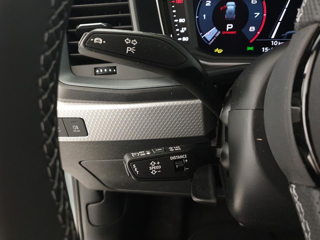 Sportback 40TFSI 207CV S tronic Identity Black