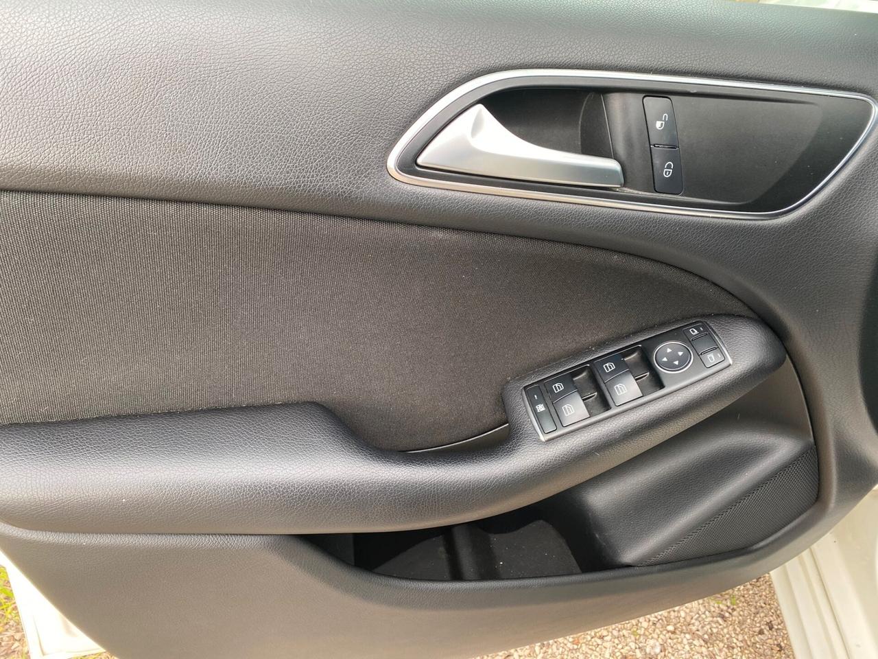 Mercedes-benz B 180 CDI BlueEFFICIENCY Executive