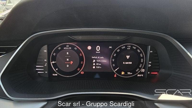 Skoda Octavia 2.0 TDI 150 CV DSG Wagon Executive con FARI MATRIX E CERCHI D 18