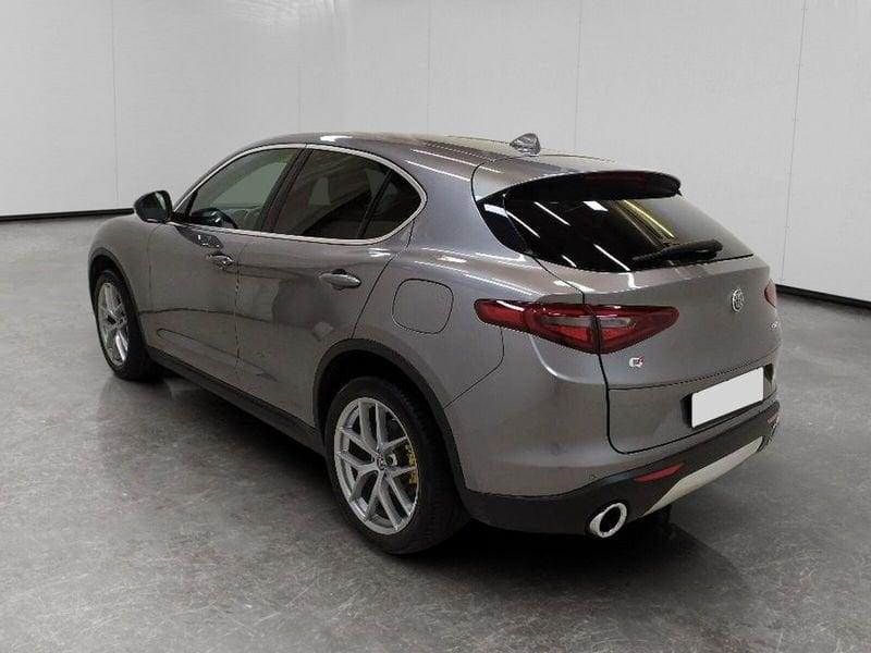 Alfa Romeo Stelvio 2.0 t First Edition Q4 280cv auto