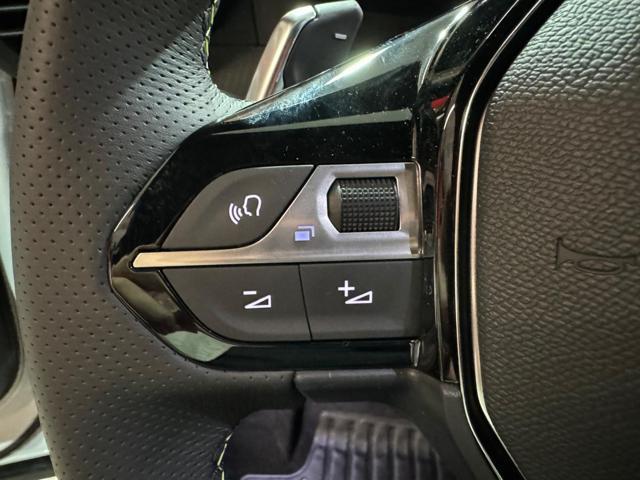 PEUGEOT 2008 Hybrid 136CV e-DCS6 GT