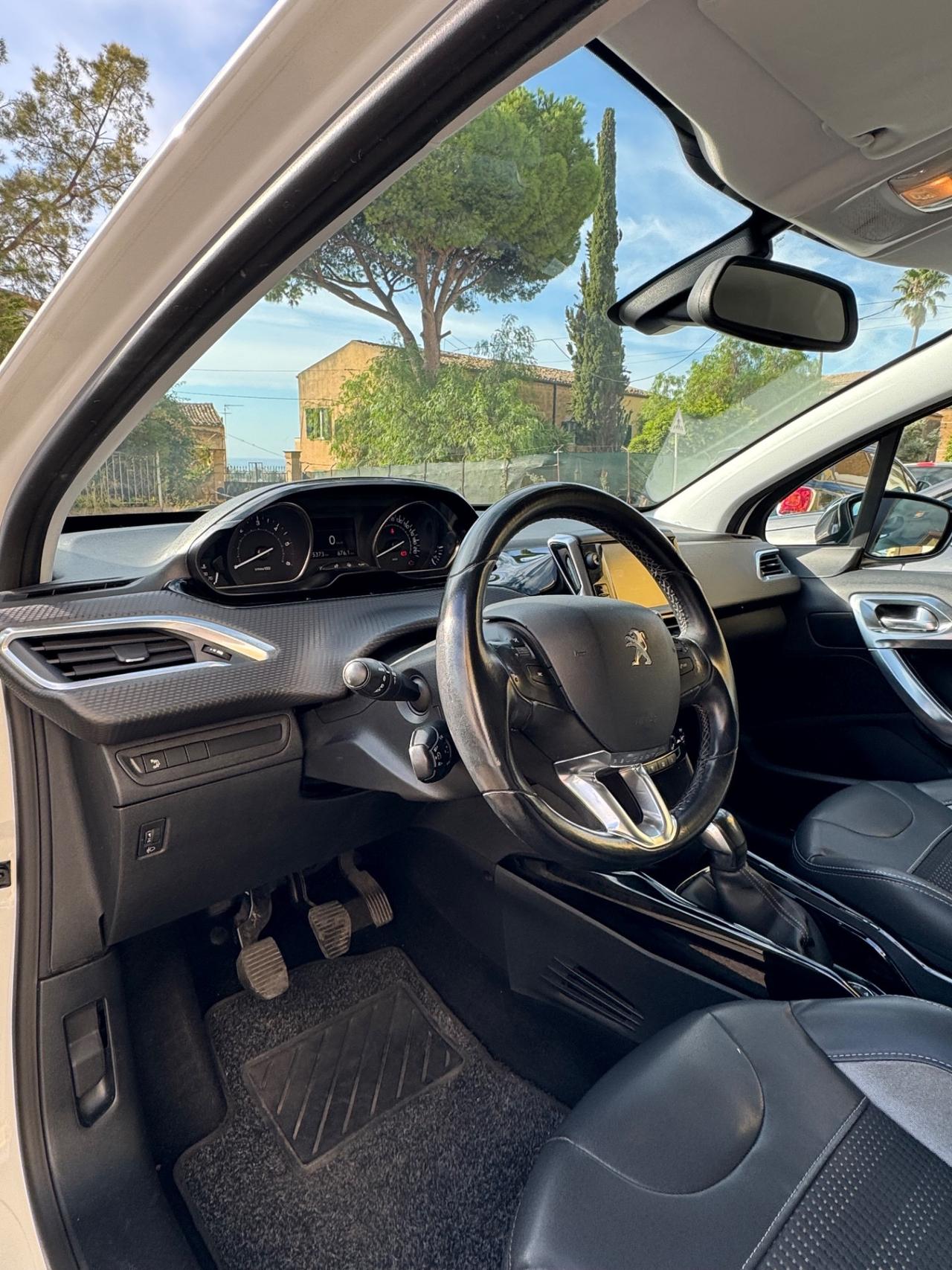 Peugeot 2008 BlueHDi 120 S&S Allure