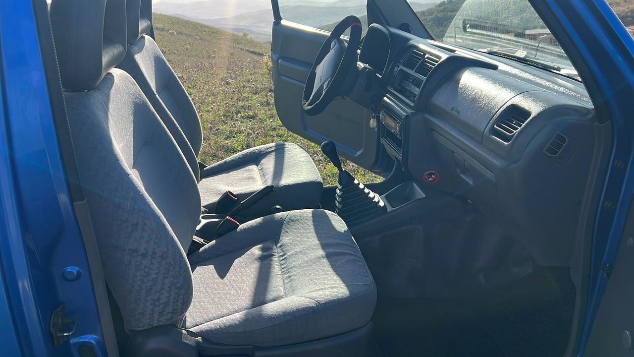 Suzuki Jimny 4X4 1.3 16v Versione JX