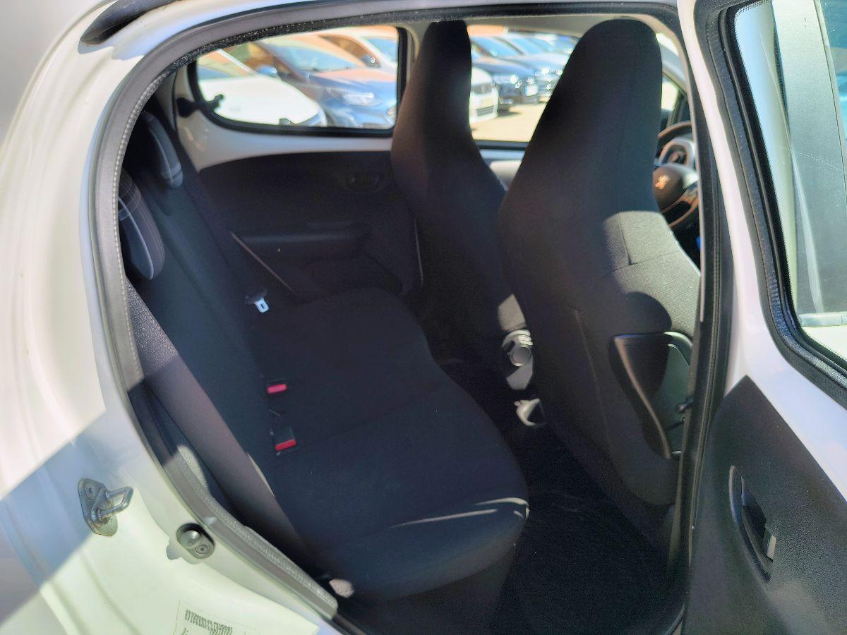 PEUGEOT - 108 - PureTech 82 5p. Active TOP!