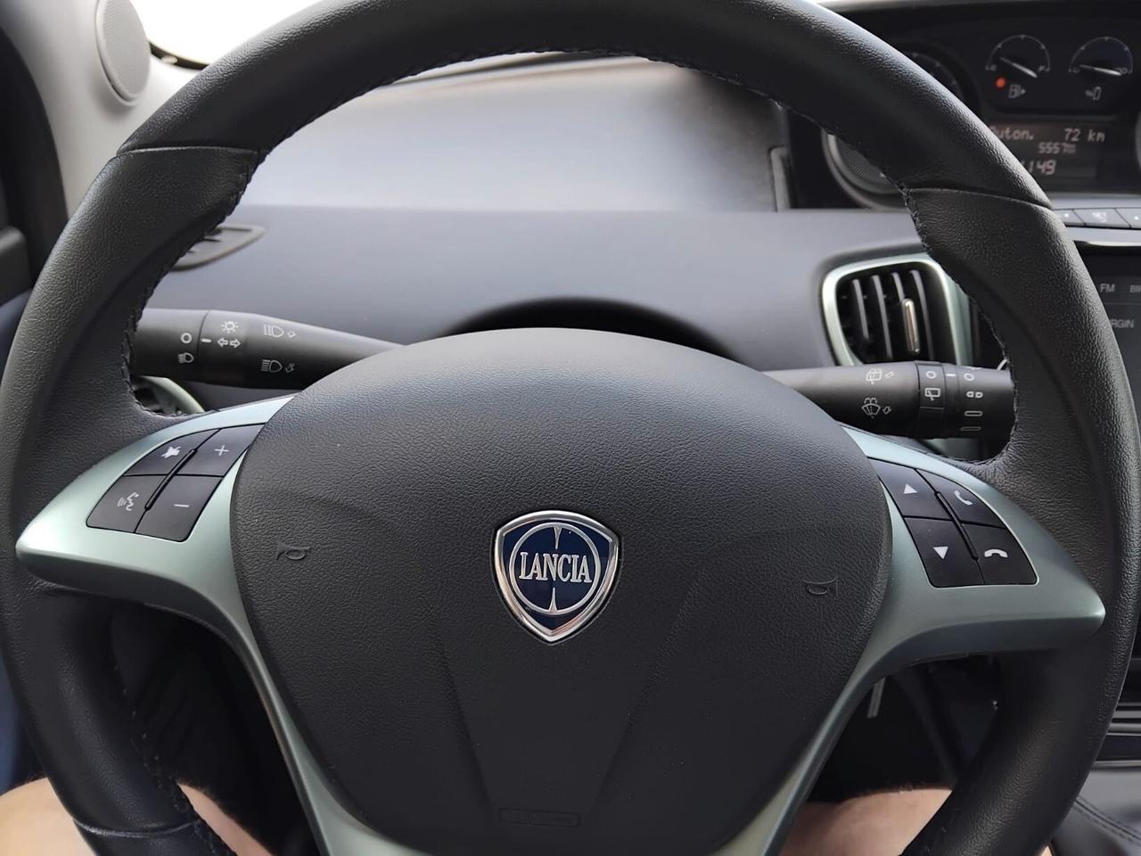 Lancia Ypsilon 1.0 FireFly 5 porte S&S Hybrid Platino
