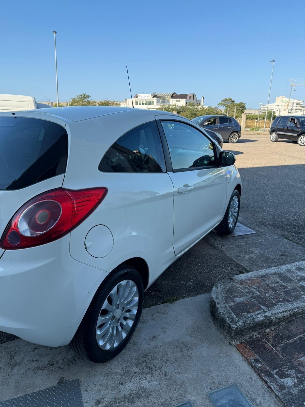 Ford Ka - NEOPATENTATI-UNICO PROPRIETARIO