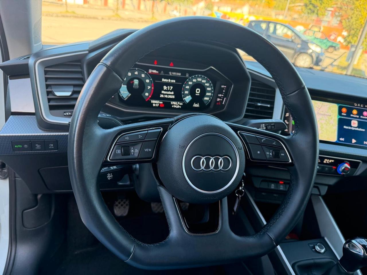 AUDI A1/SPB 30 TFSI/S LINE/ CERCHI 17/ B COLORE/XENO LED/TEL POST/VOL SPORTIVO/VETRI PRIVACY!!