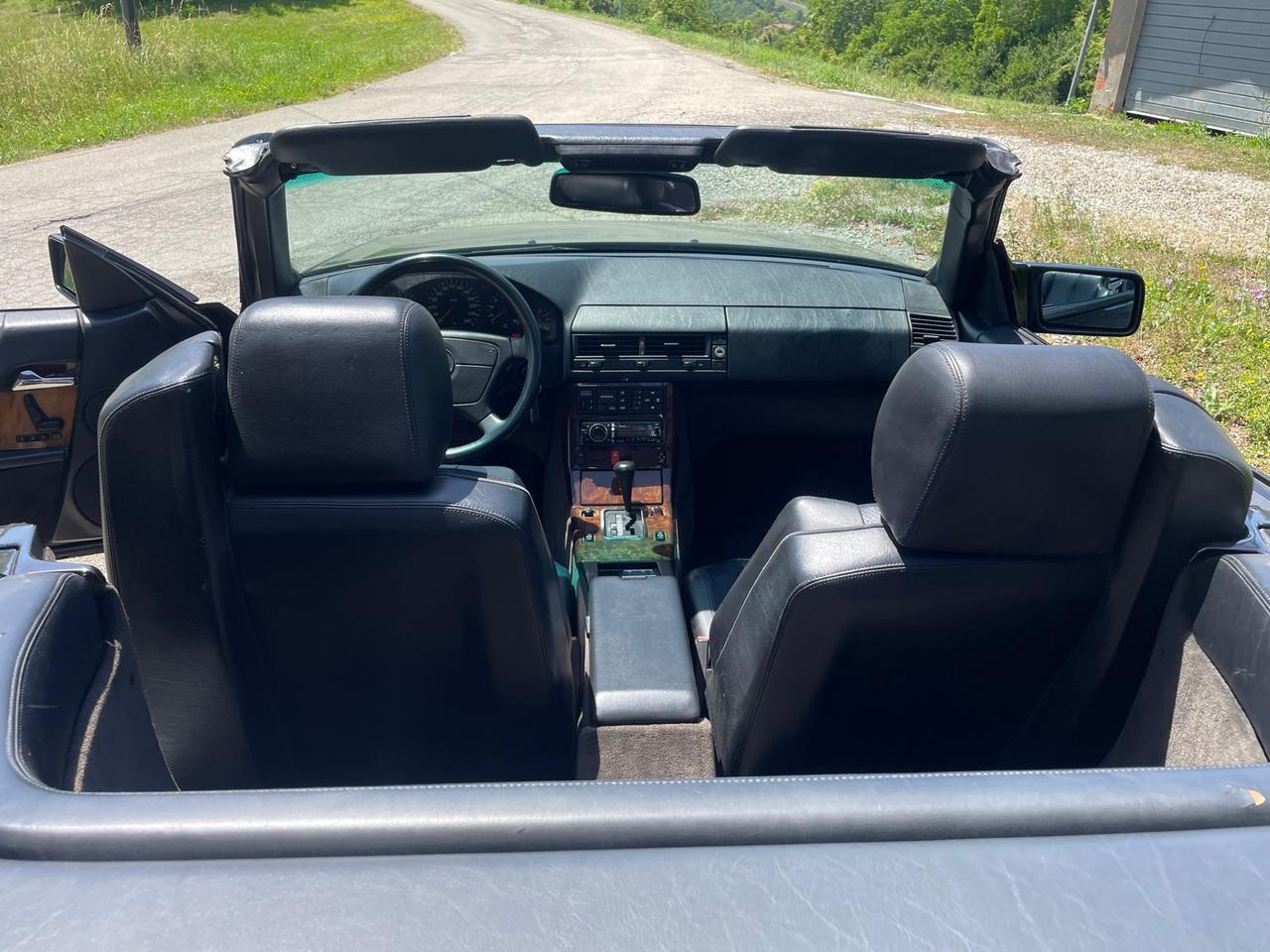 Mercedes-Benz SL 300