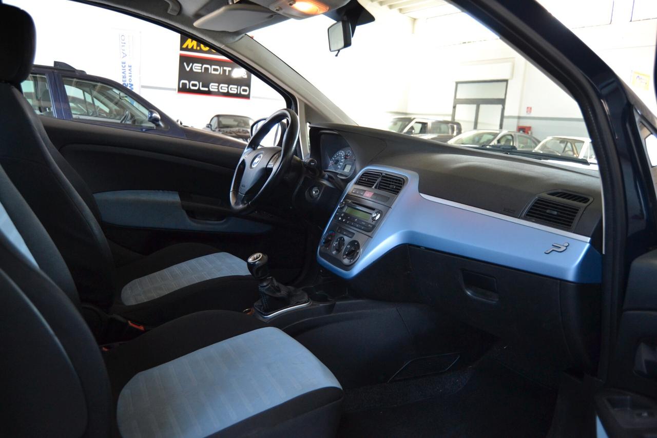 Fiat Grande Punto 1.4 3P Dynamic A.C/Radio