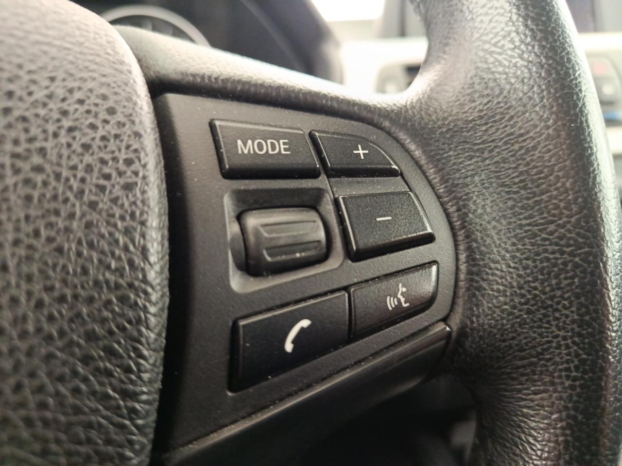 BMW Serie 3 (F30/31) - 320d Touring Business aut.