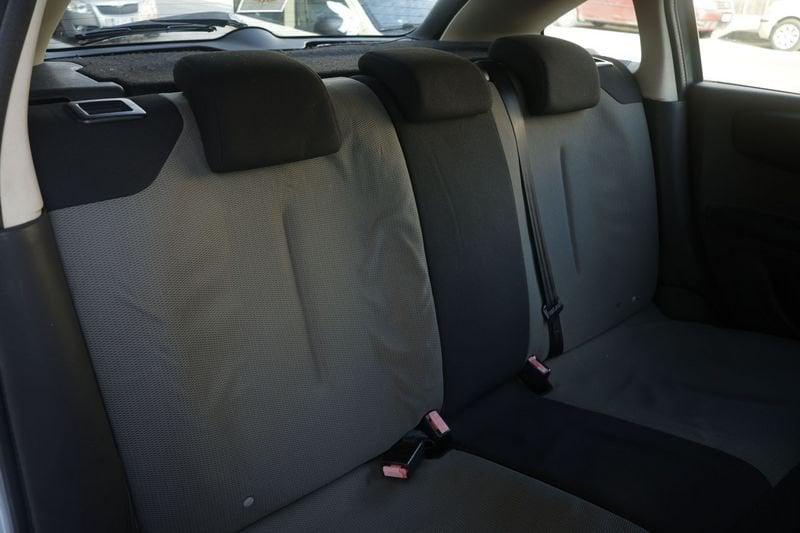 Citroën C4 C4 1.4 16v Elegance Unicoproprietario