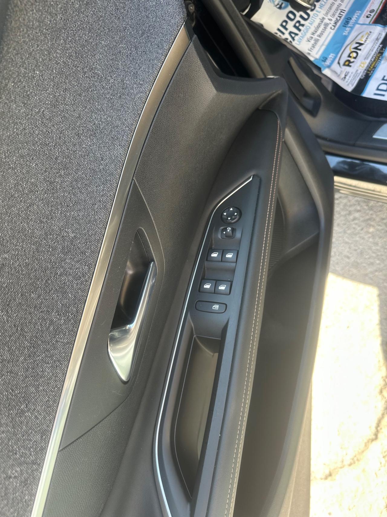 Peugeot 3008 BlueHDi 130 GT Line 3/2019 KM 122728 CERT 1PROP
