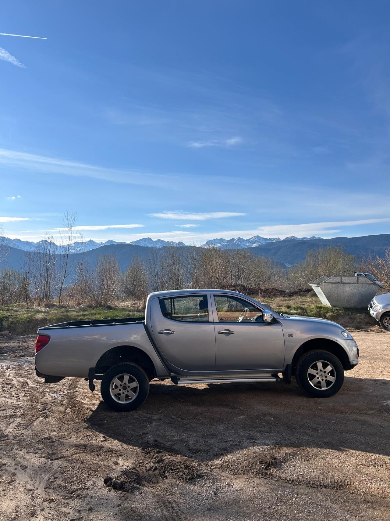 Mitsubishi L200 2.5 DI-D/136CV Club Cab Invite