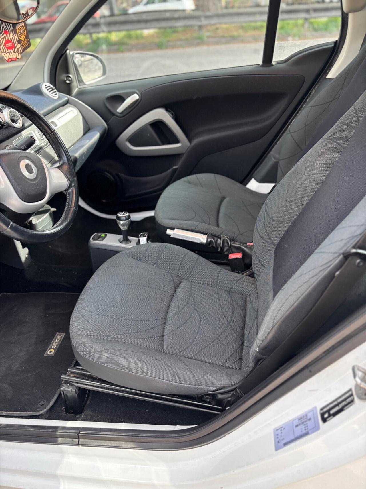 Smart ForTwo 1000 52 kW MHD coupé passion