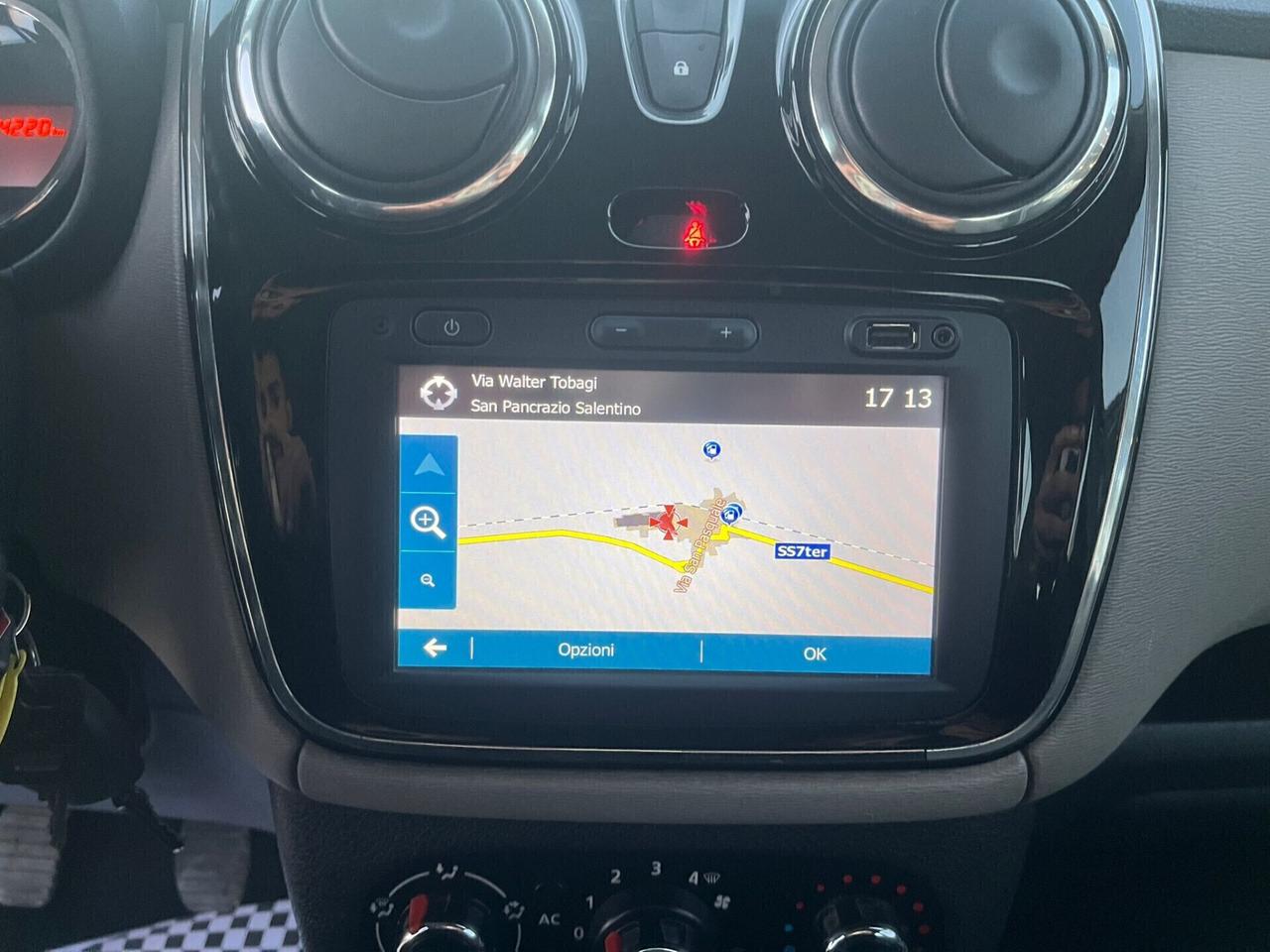 Dacia Lodgy 1.5 dCi Lauréate Gancio traino Unipro 2014