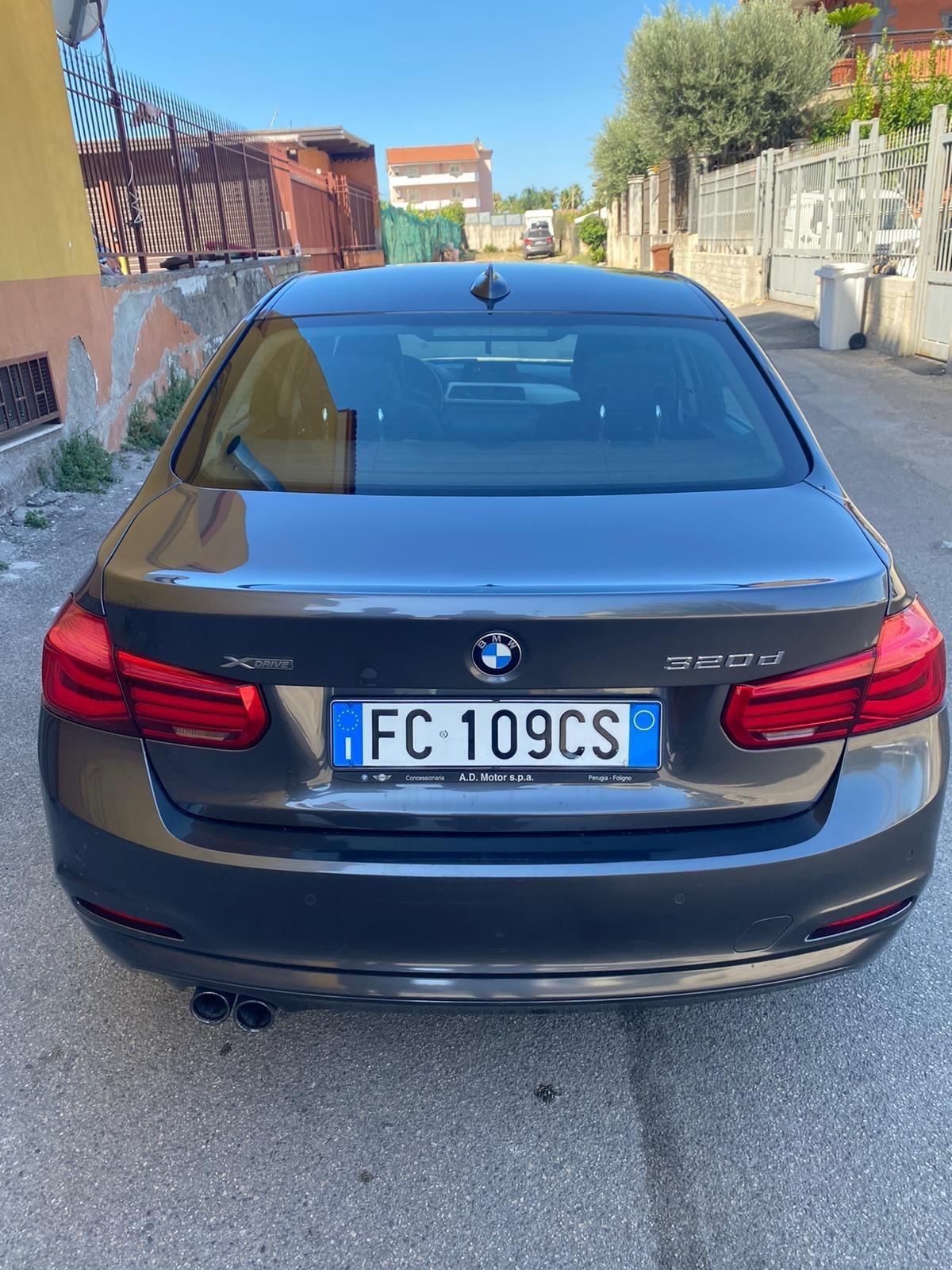 Bmw 320d Xdrive Fine 2015 Full Navi TAGLIANDATA