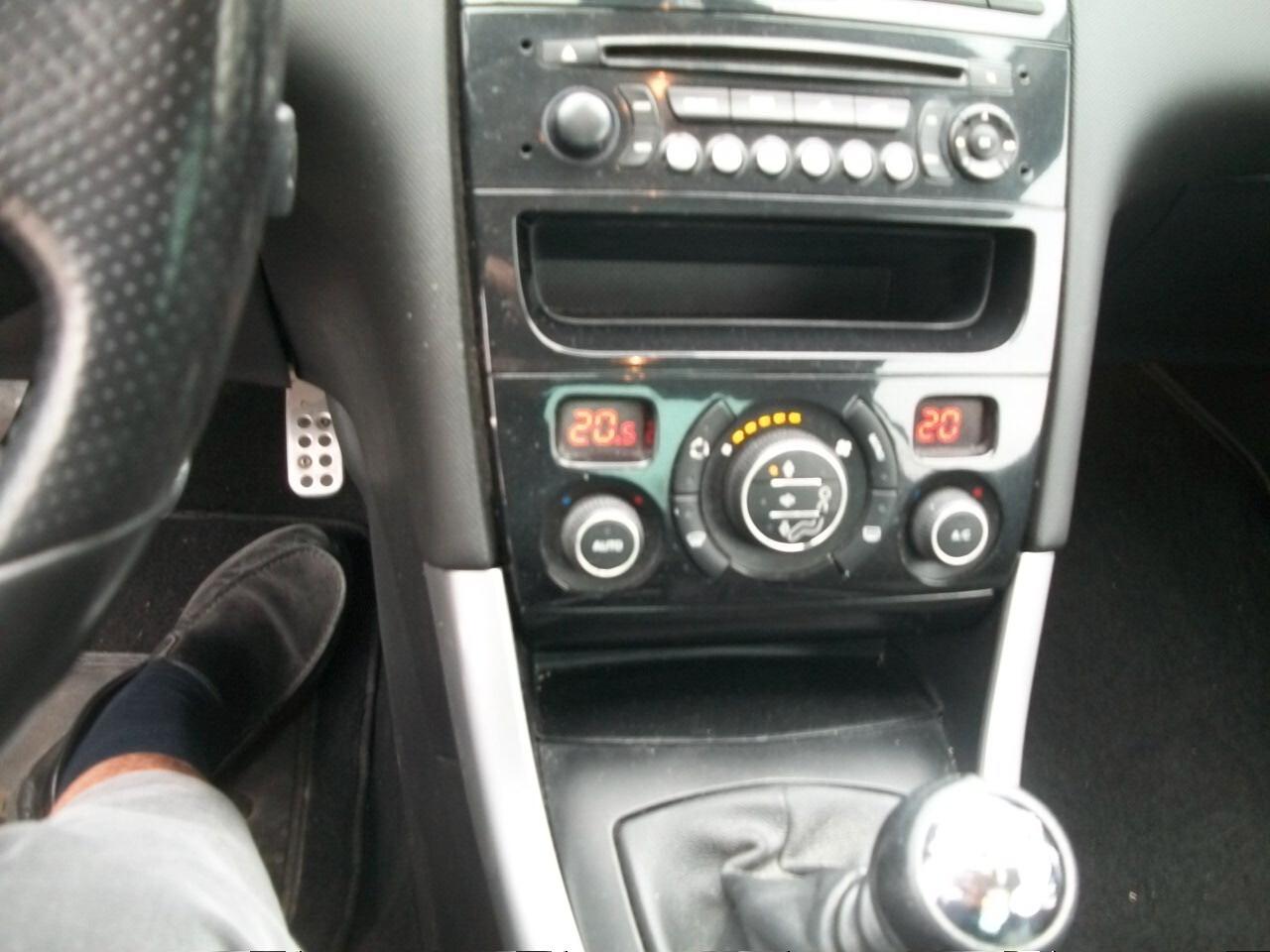 Peugeot 308 1.6 e-HDi 112CV Stop&Start CC Allure CAPRIO NERA 06 MARCE GARANZIA UN ANNO