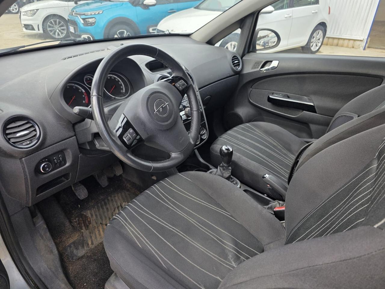 Opel Corsa 1.2 5 porte Edition
