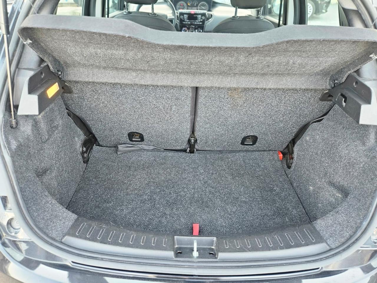 Lancia Ypsilon 1.0 FireFly 5 porte S&S Hybrid Alberta Ferretti