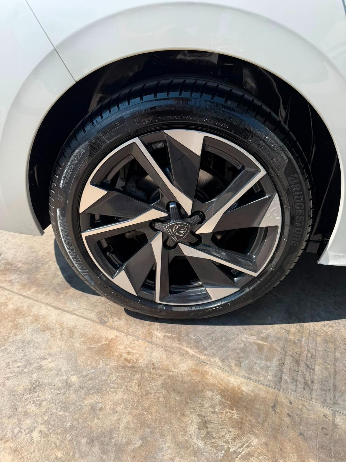 Peugeot 308 BlueHDi 130 S&S EAT8 GT Pack