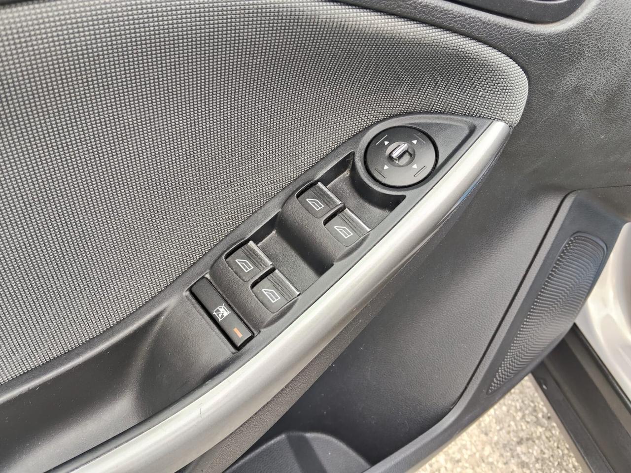 Ford Focus 1.6 TDCi 95 CV SW Titanium - NEO Patentati
