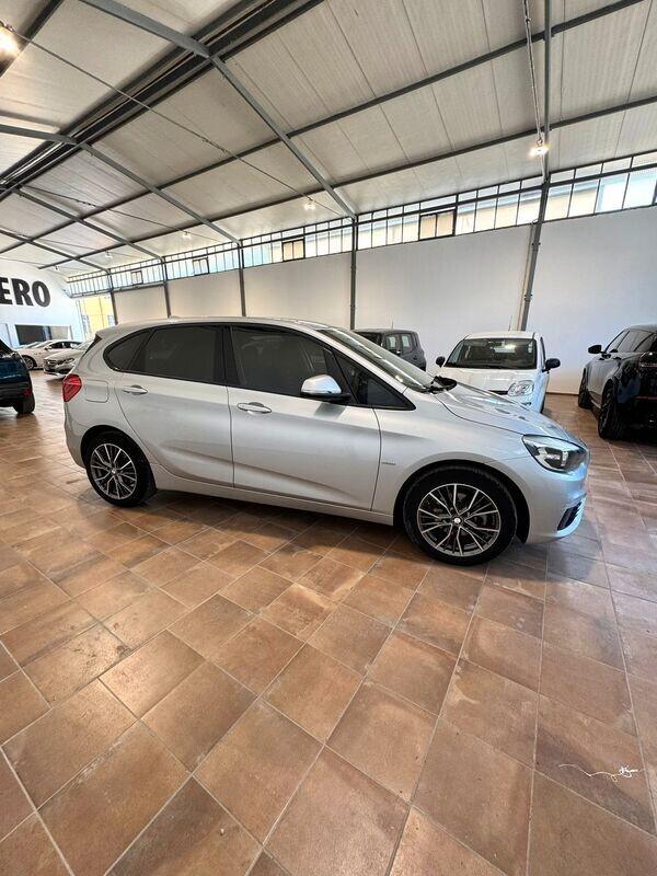 BMW SERIE 2 218d ACTIVE TOURER MANUALE