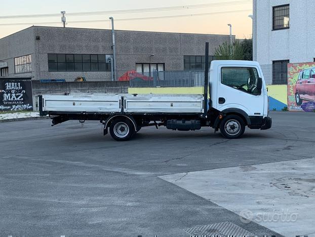 NISSAN CABSTAR ANNO 10/2011 SUPER PREZZO!